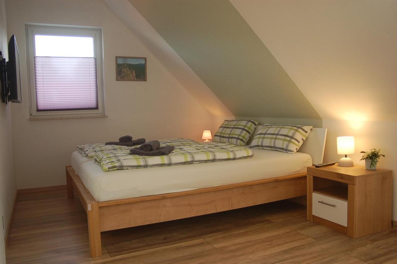 Behagliches Ferienhaus Zaunkoenig -Mit Kamin Und Sauna Tanne Exterior photo